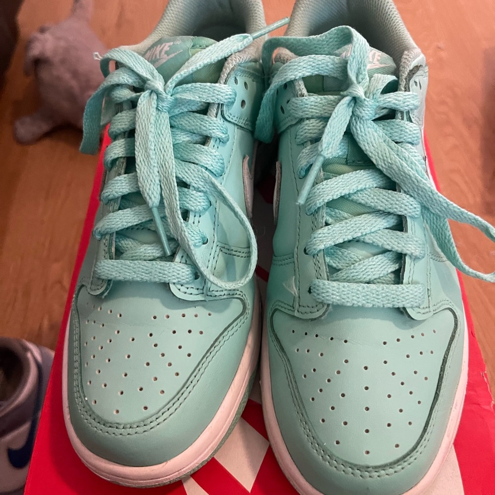 Dunks - Picture 3 of 6